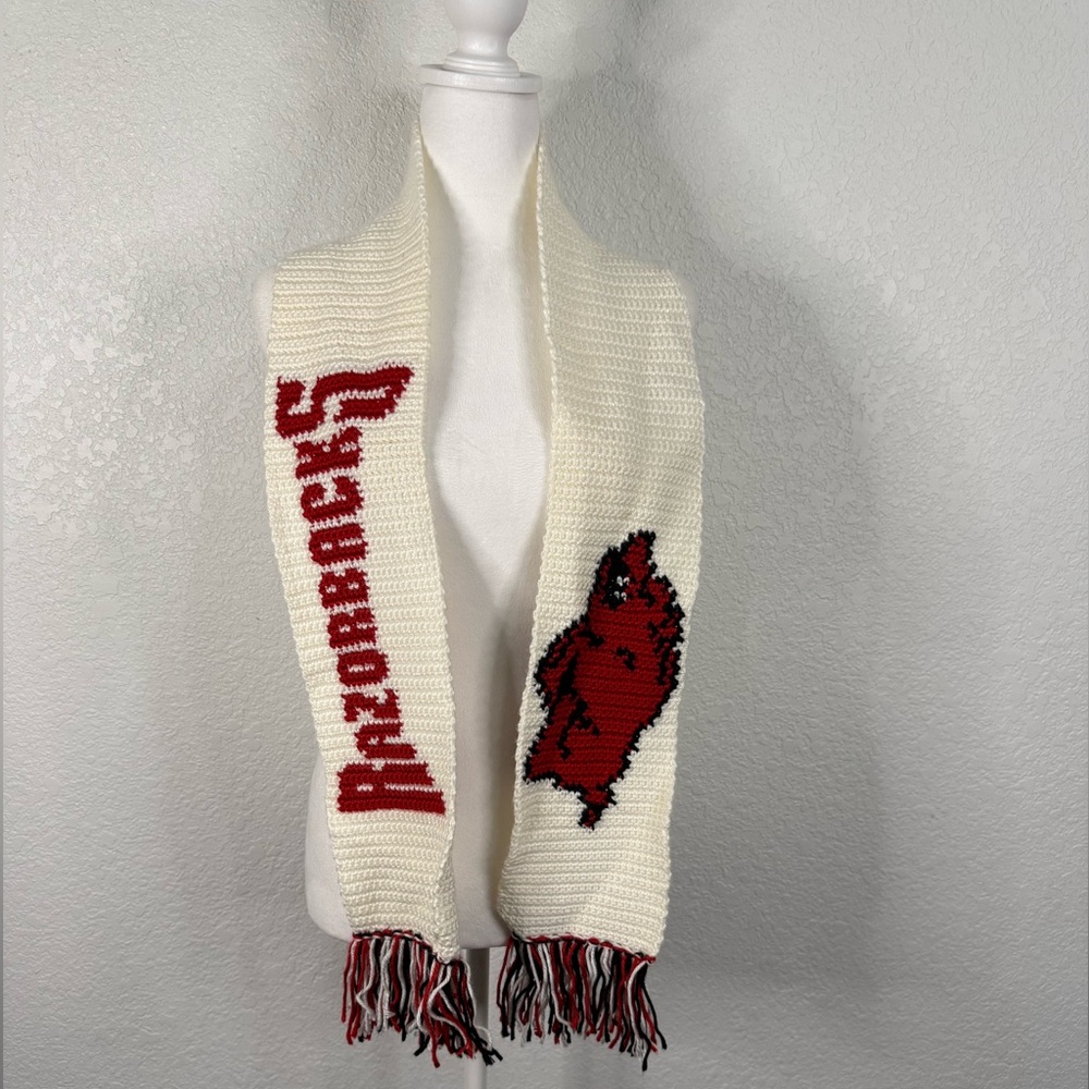 Arkansas Razorback custom made White and Red Knitted Scarf Football Collegiate